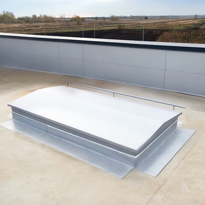 Люк с крышкой